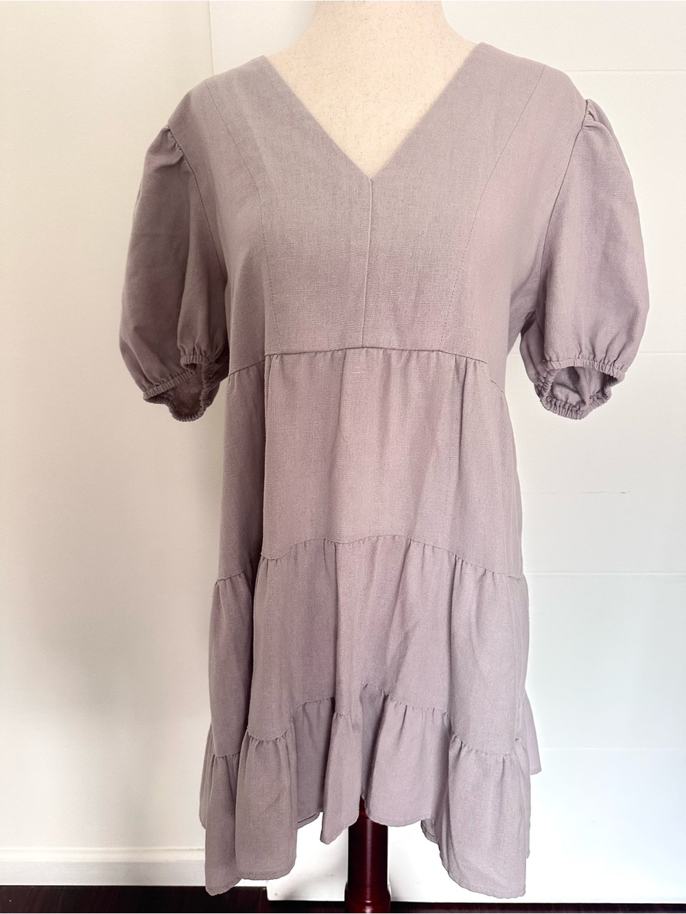 HYFVE Tiered Babydoll Dress V Neck Puff Sleeve Romantic Women’s Medium
